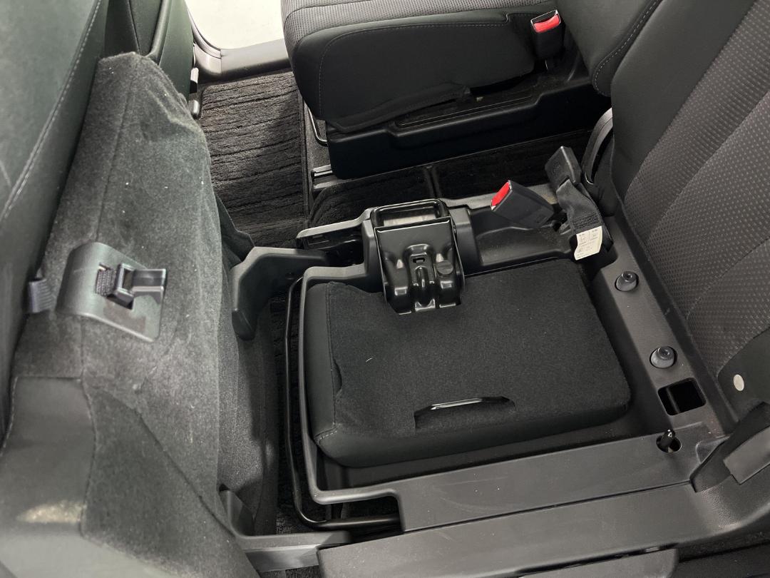 Photo '28' of Mazda Premacy