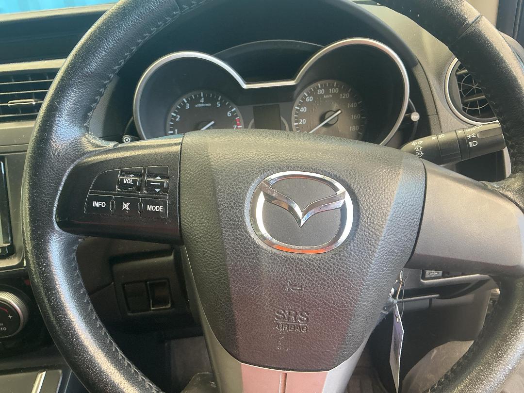 Photo '29' of Mazda Premacy Photo '29' of Mazda Premacy