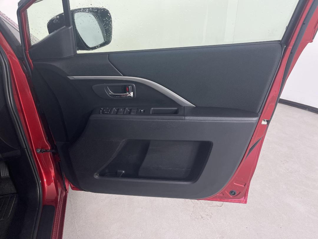 Photo '15' of Mazda Premacy