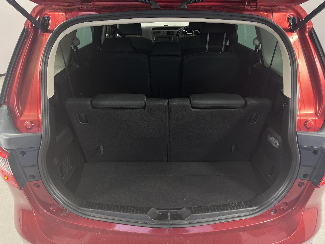 Photo '14' of Mazda Premacy