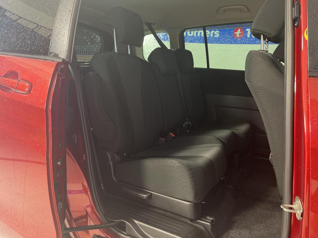 Photo '19' of Mazda Premacy