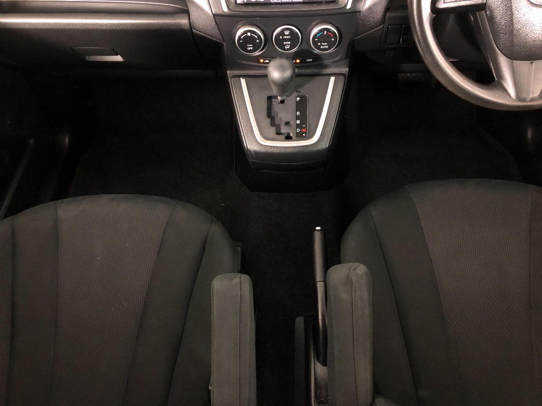 Photo '18' of Mazda Premacy