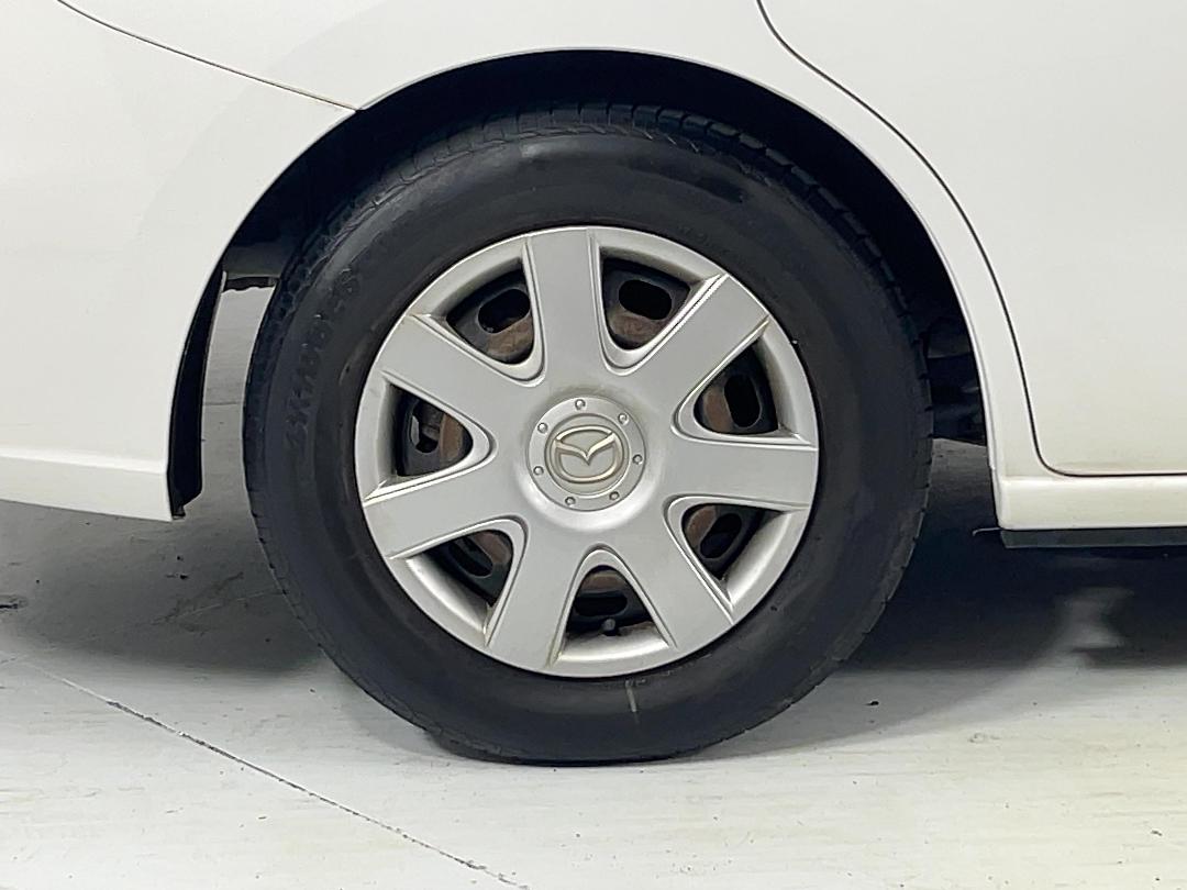 Photo '12' of Mazda Premacy