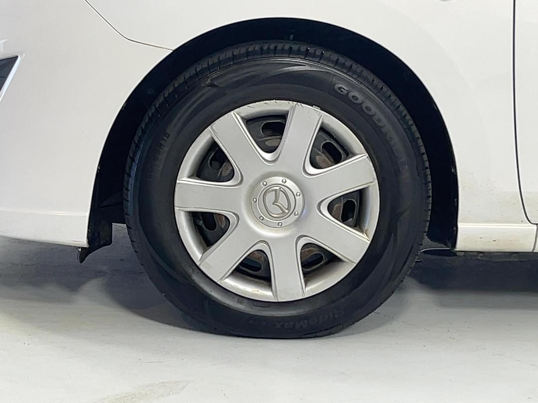 Photo '10' of Mazda Premacy