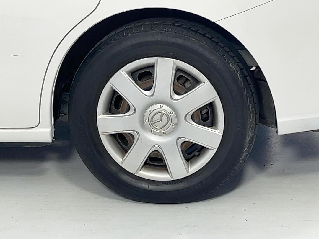 Photo '11' of Mazda Premacy