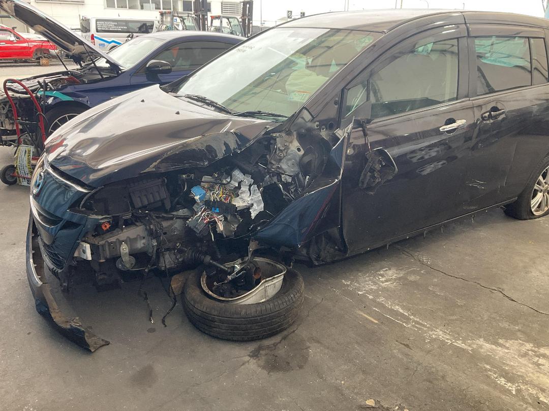 Photo '2' of Mazda Premacy