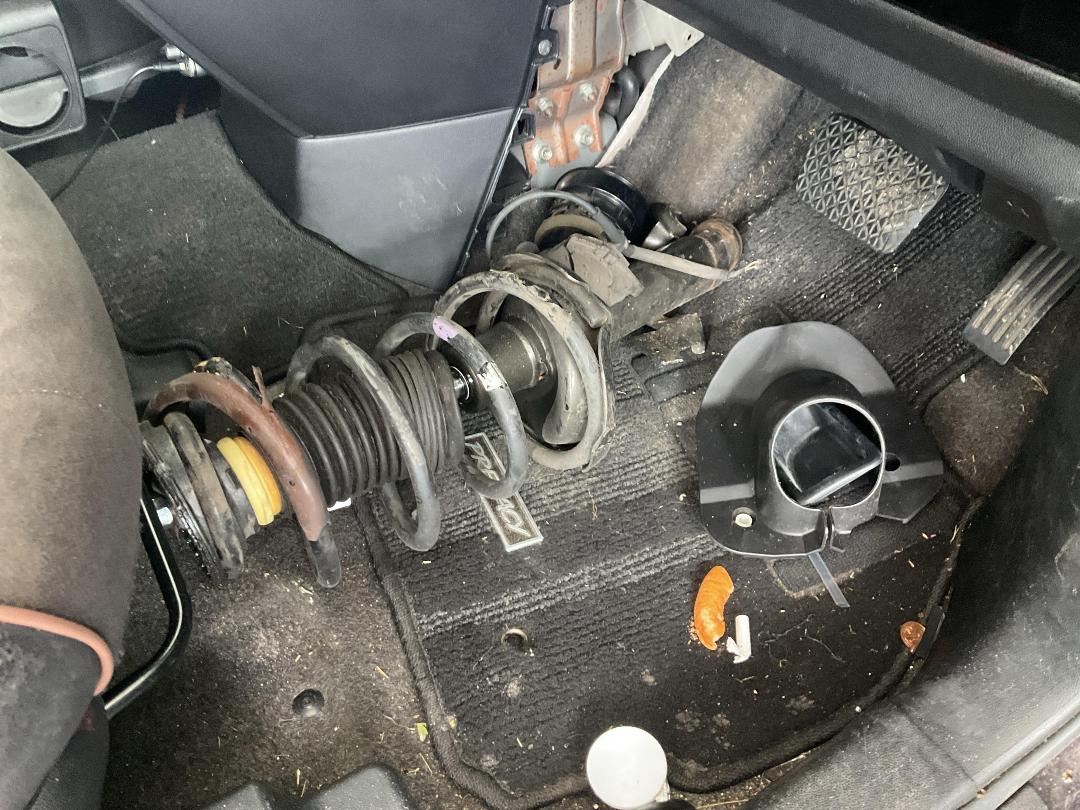 Photo '28' of Mazda Premacy