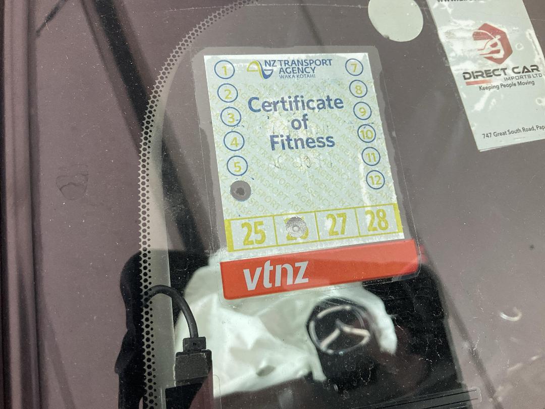 Photo '38' of Mazda Premacy