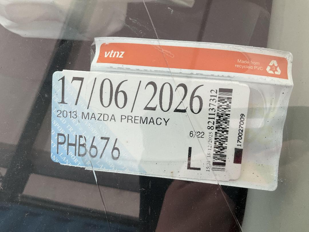 Photo '37' of Mazda Premacy