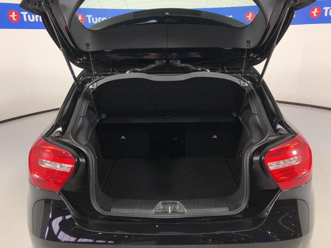 Photo '14' of Mercedes-Benz A180