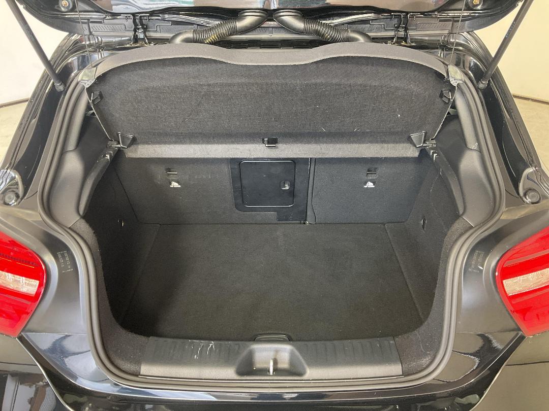 Photo '14' of Mercedes-Benz A180 Photo '14' of Mercedes-Benz A180