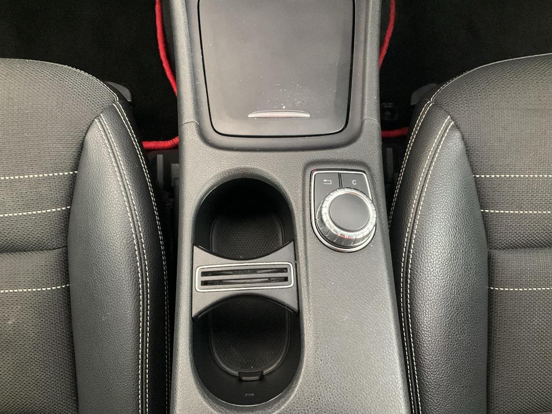 Photo '18' of Mercedes-Benz A180 Photo '18' of Mercedes-Benz A180