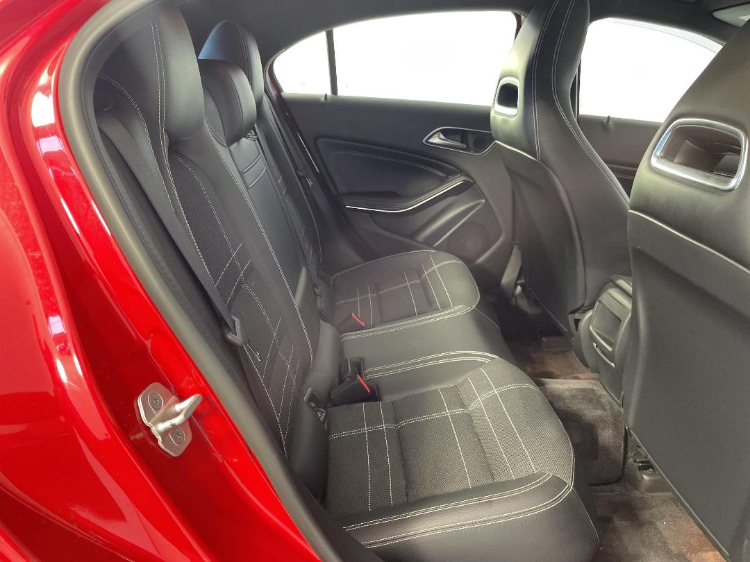 Photo '20' of Mercedes-Benz A180 Photo '20' of Mercedes-Benz A180