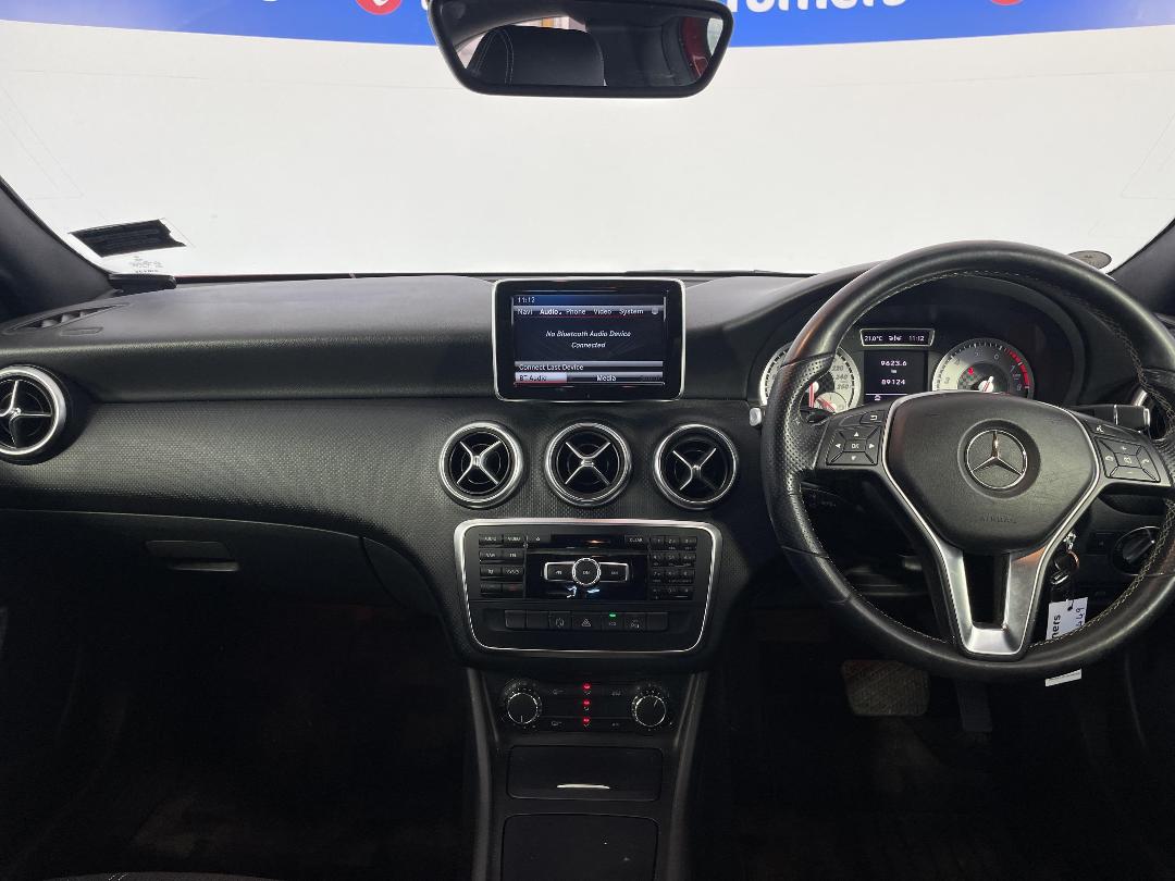 Photo '17' of Mercedes-Benz A180 Photo '17' of Mercedes-Benz A180