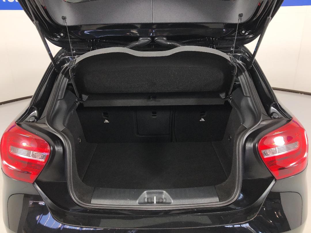 Photo '14' of Mercedes-Benz A180 Photo '14' of Mercedes-Benz A180