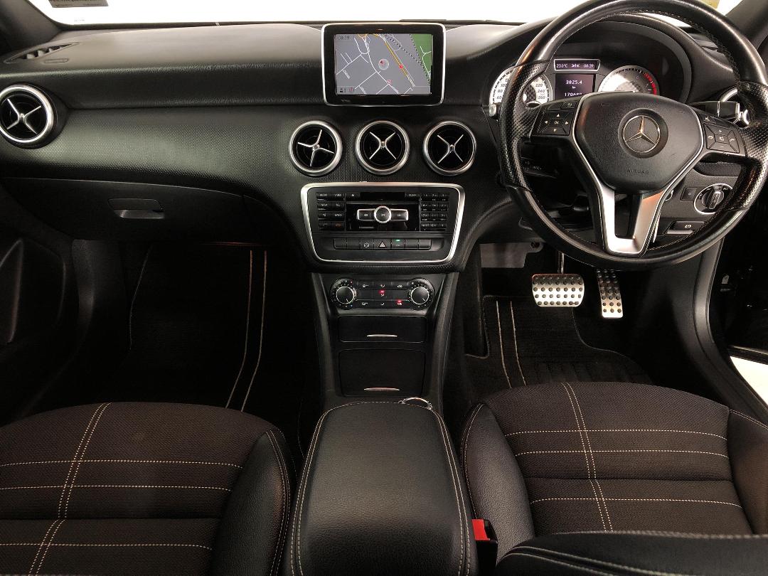 Photo '17' of Mercedes-Benz A180 Photo '17' of Mercedes-Benz A180