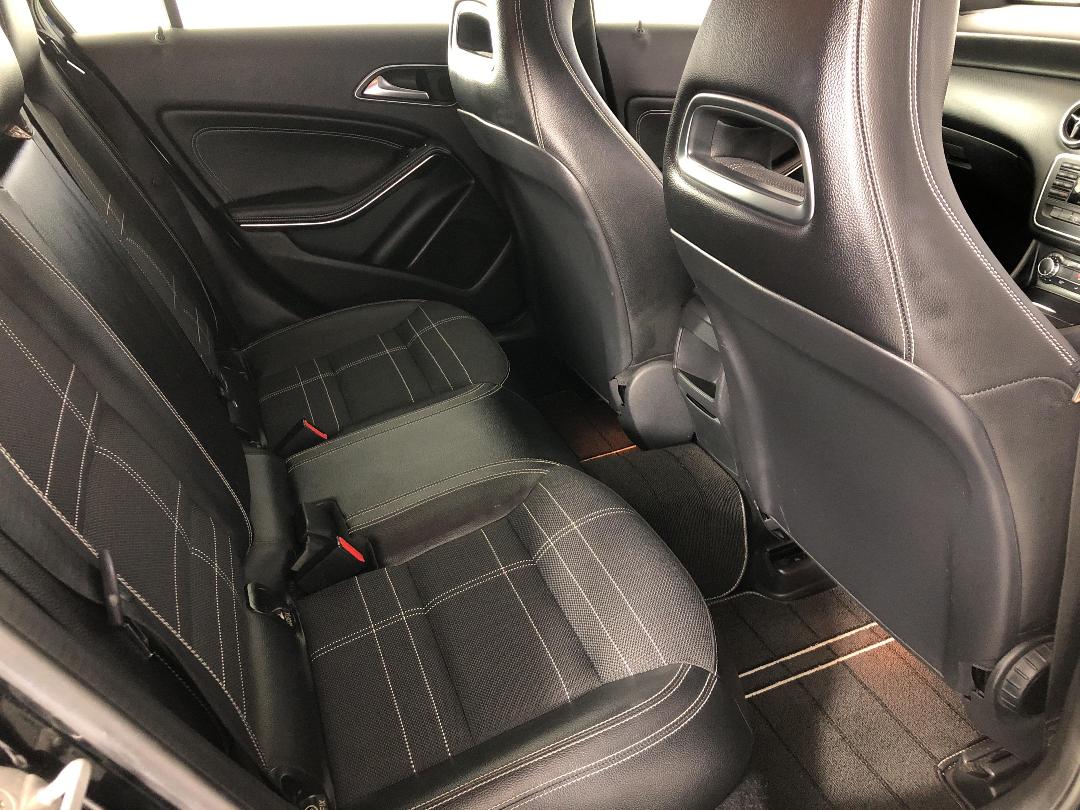 Photo '20' of Mercedes-Benz A180 Photo '20' of Mercedes-Benz A180