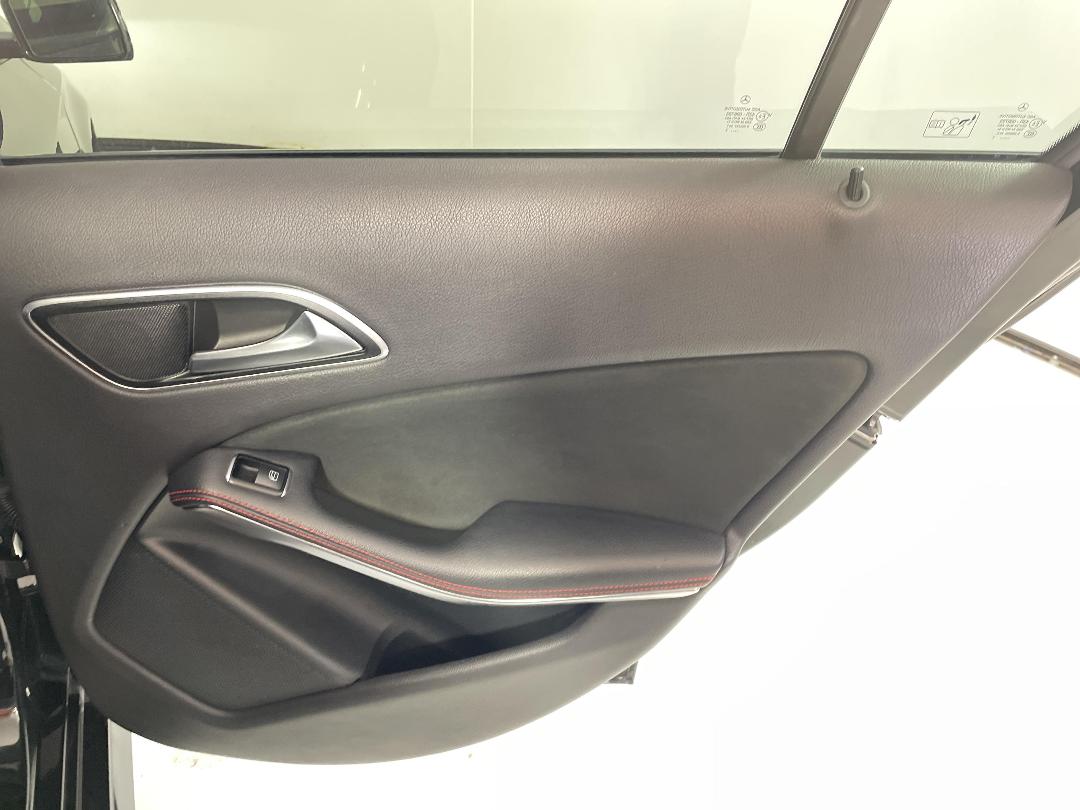 Photo '19' of Mercedes-Benz A180