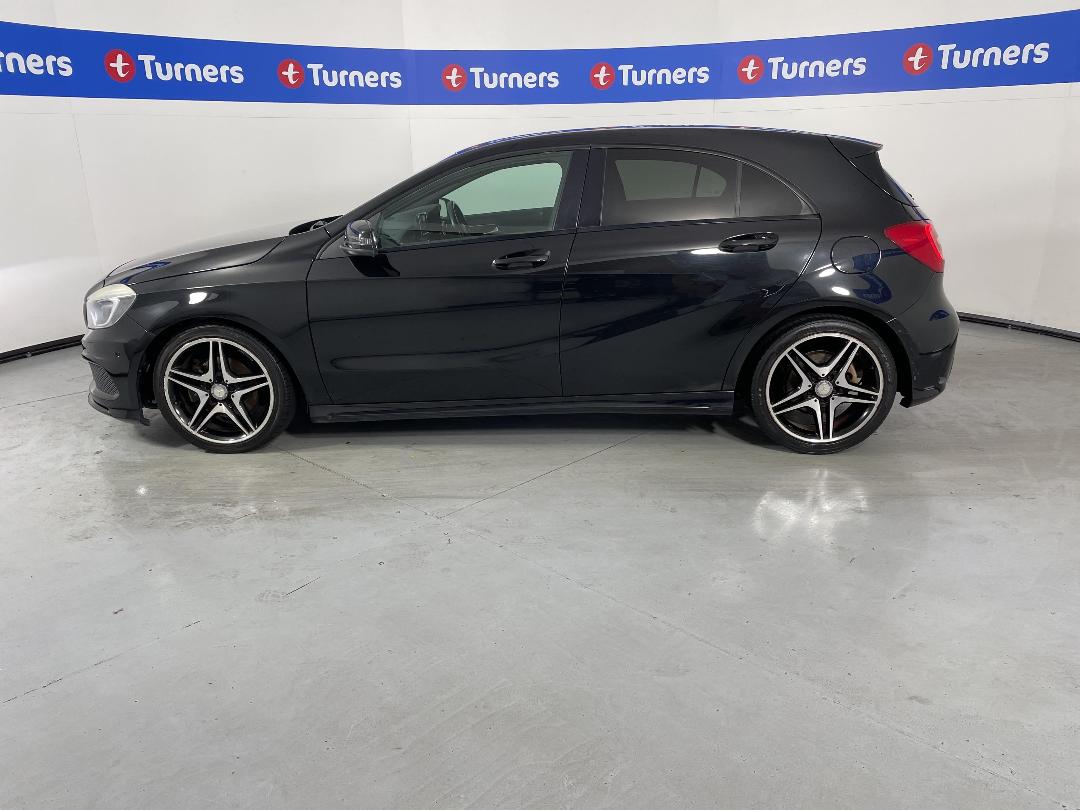 Photo '24' of Mercedes-Benz A180