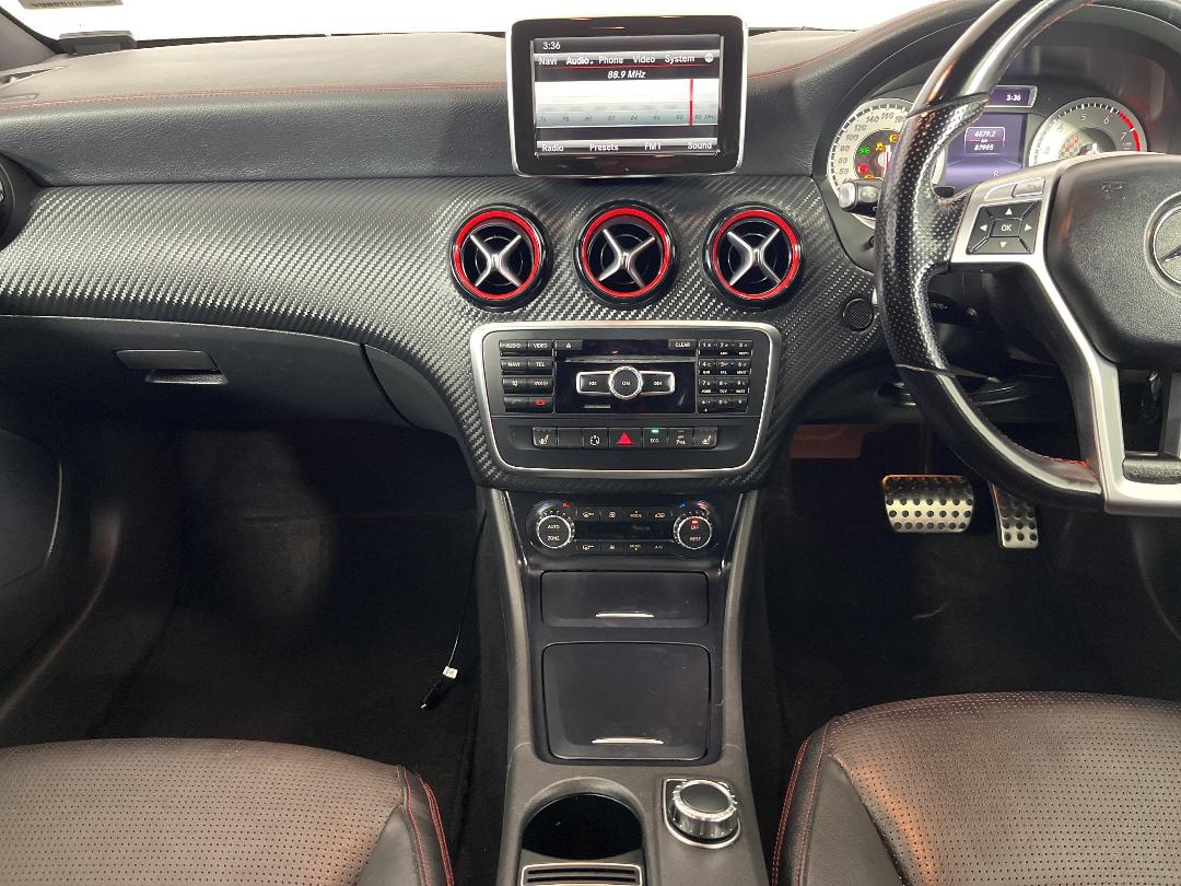 Photo '18' of Mercedes-Benz A250 Photo '18' of Mercedes-Benz A250