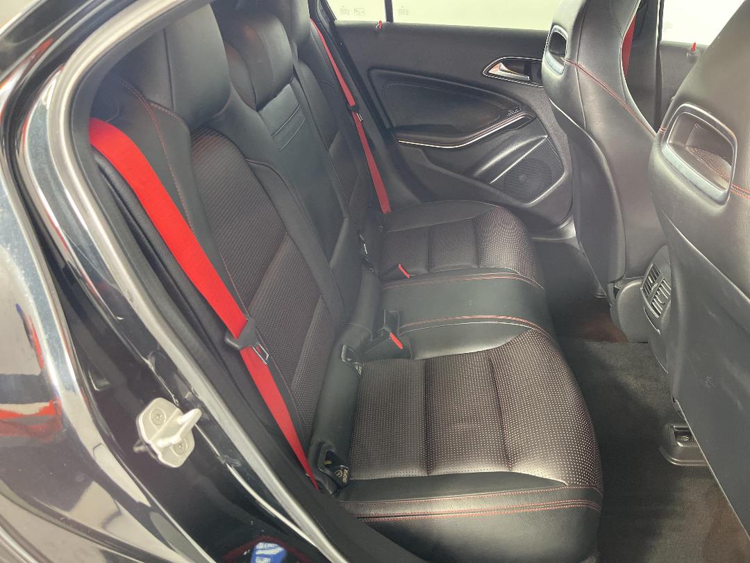 Photo '20' of Mercedes-Benz A250 Photo '20' of Mercedes-Benz A250