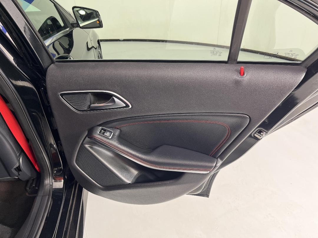 Photo '19' of Mercedes-Benz A250 Photo '19' of Mercedes-Benz A250