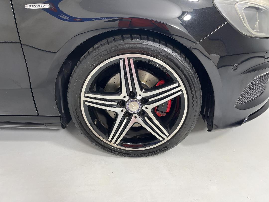 Photo '9' of Mercedes-Benz A250 Photo '9' of Mercedes-Benz A250