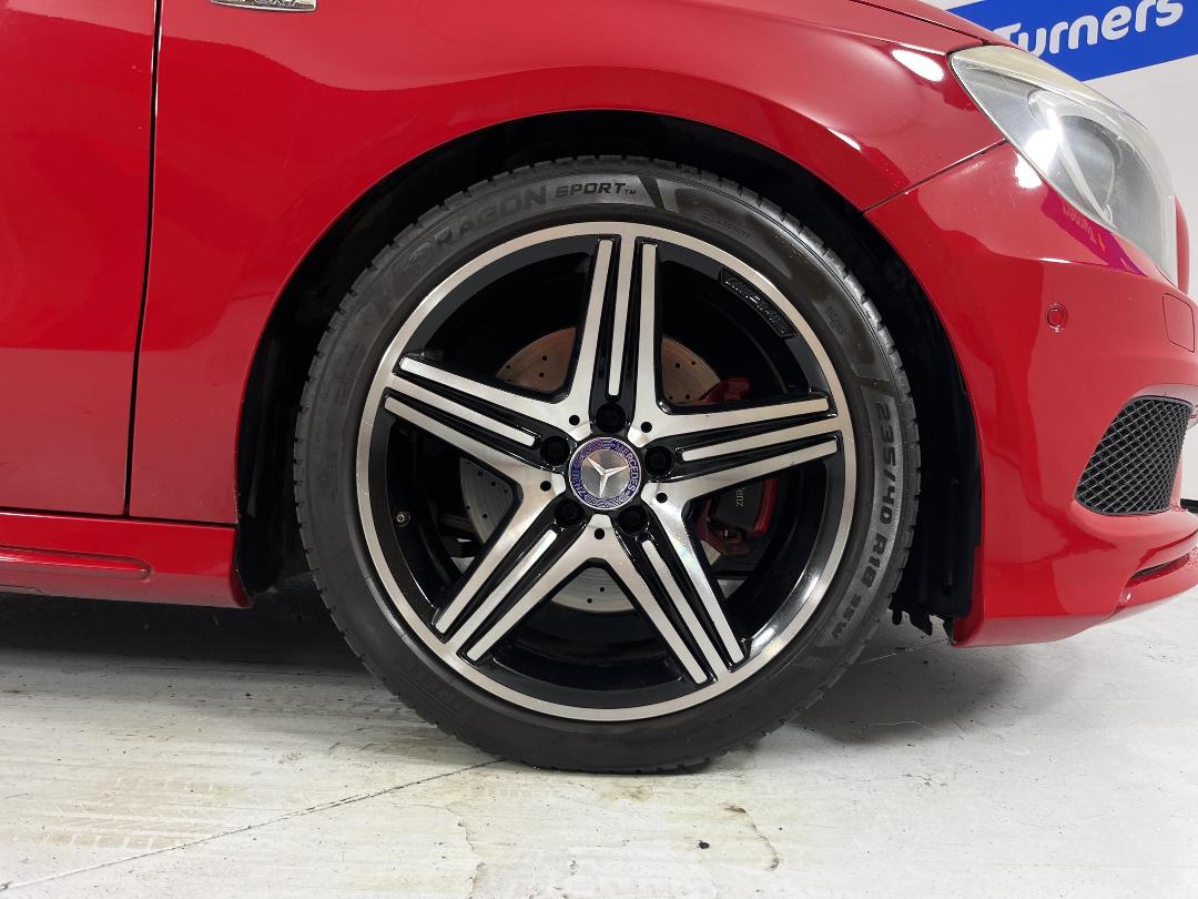 Photo '9' of Mercedes-Benz A250