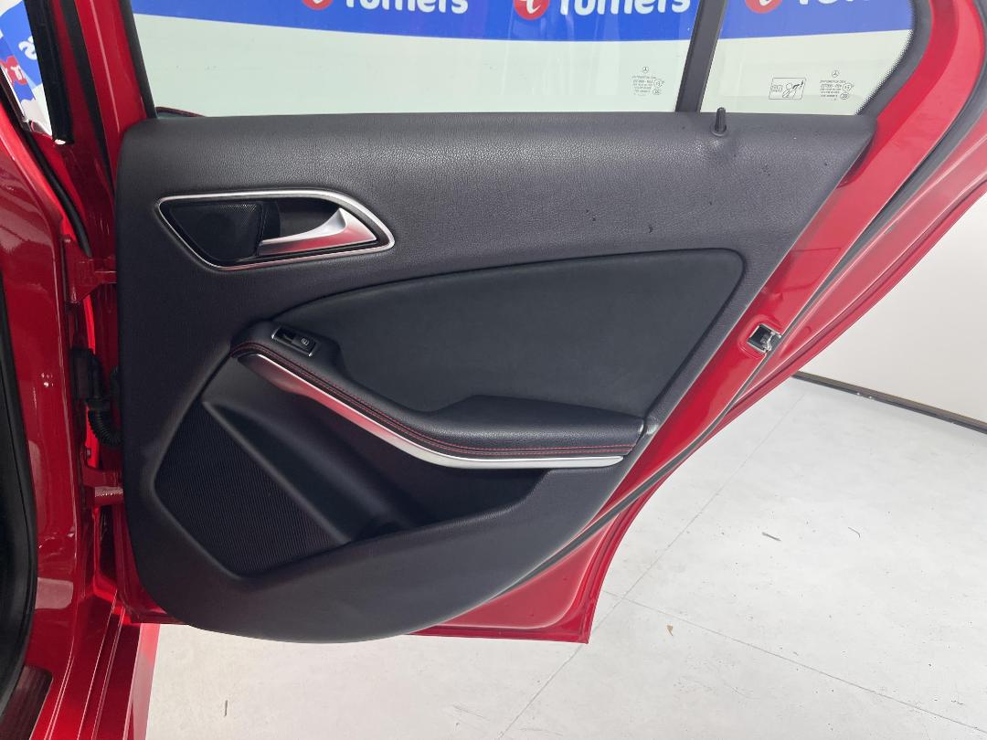 Photo '19' of Mercedes-Benz A250