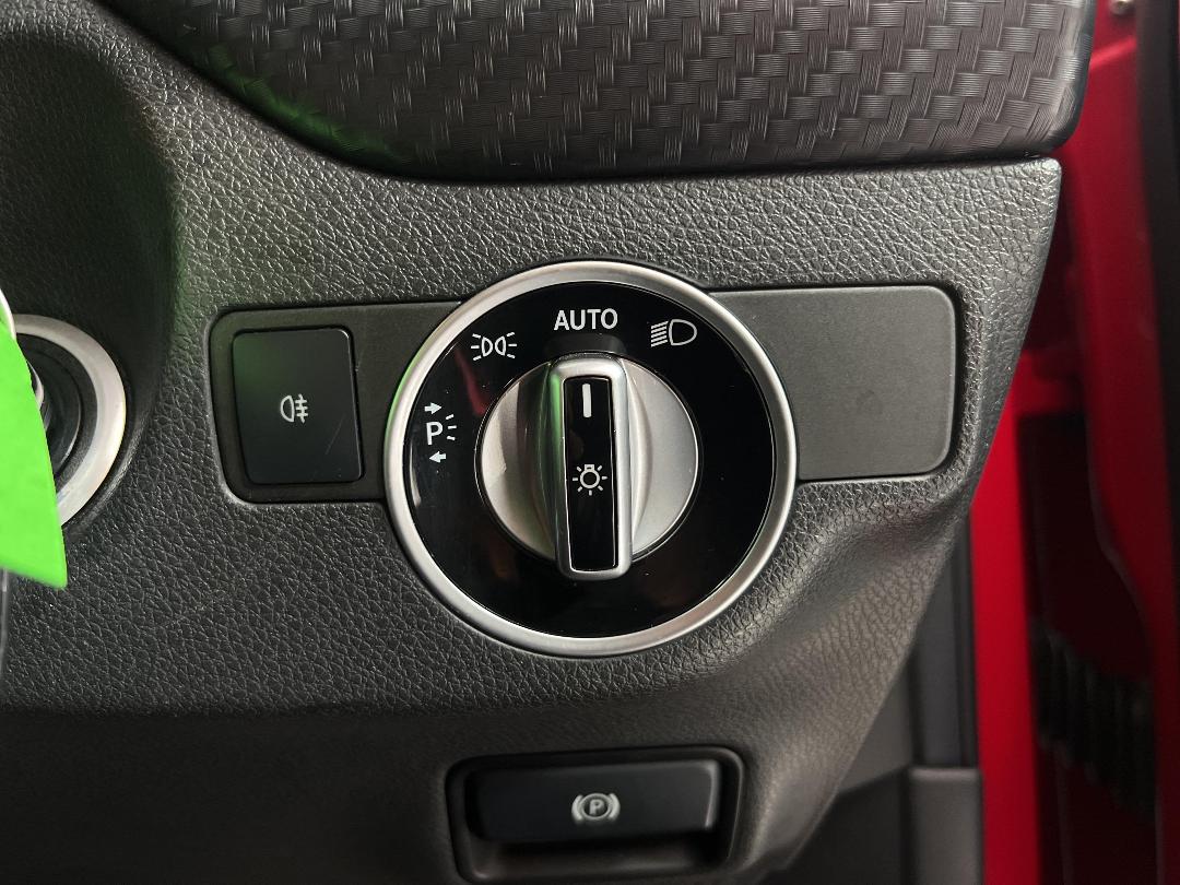 Photo '32' of Mercedes-Benz A250