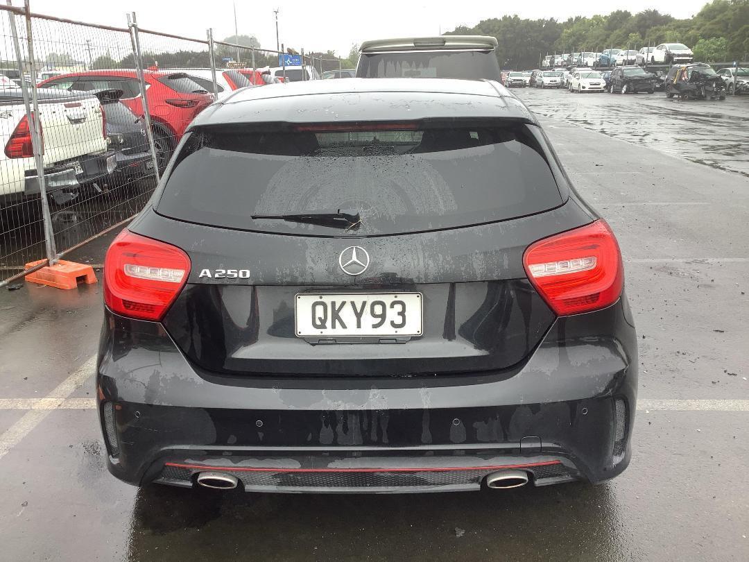 Photo '5' of Mercedes-Benz A250 2L Petrol