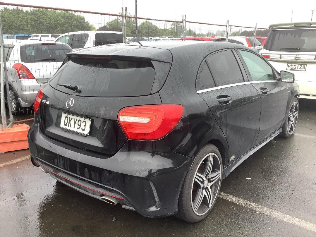 Photo '6' of Mercedes-Benz A250 2L Petrol