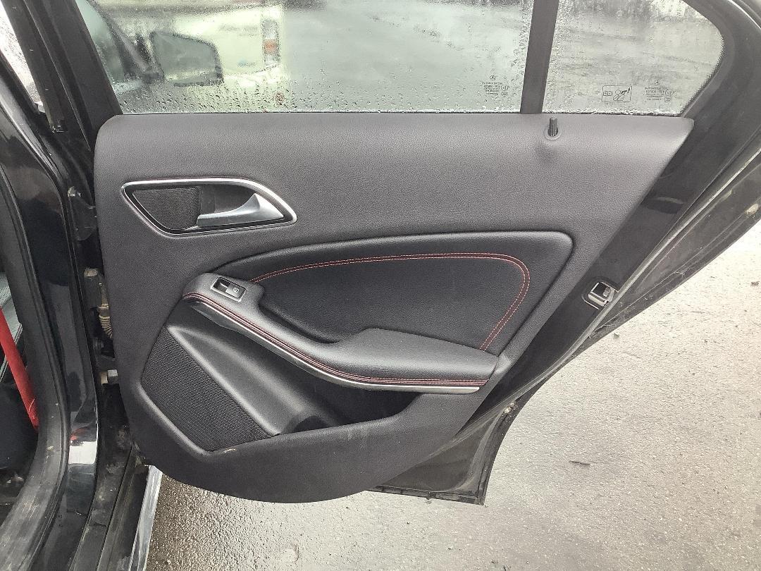 Photo '9' of Mercedes-Benz A250 2L Petrol