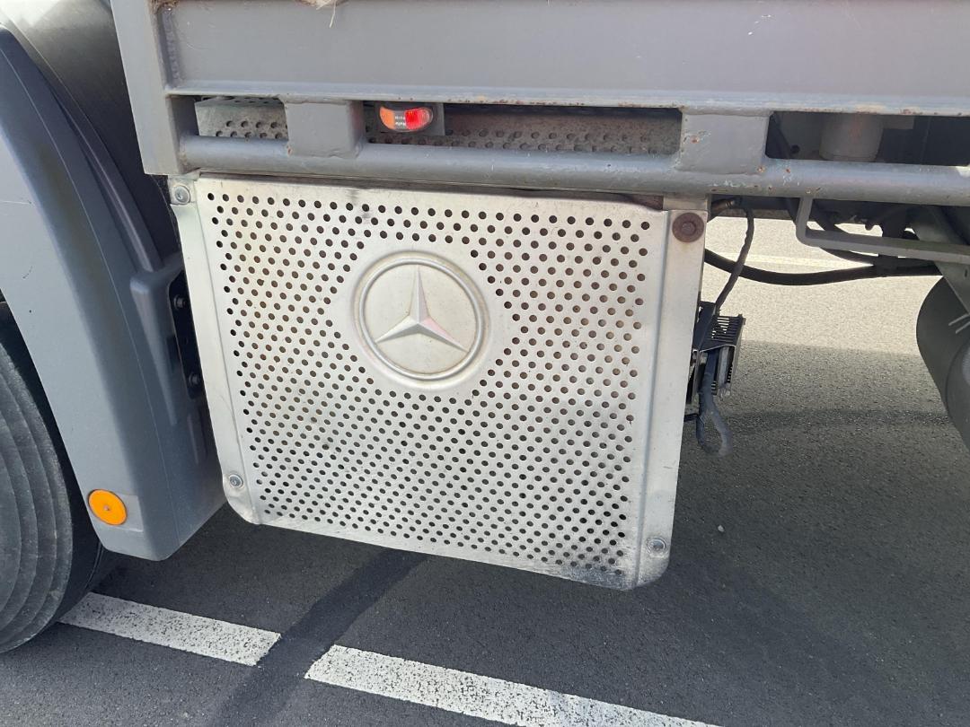 Photo '28' of Mercedes-Benz ACTROS Flat Deck