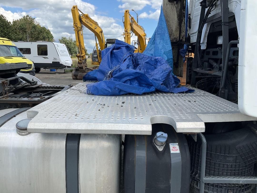 Photo '16' of Mercedes-Benz AXOR 1843 Tractor Unit