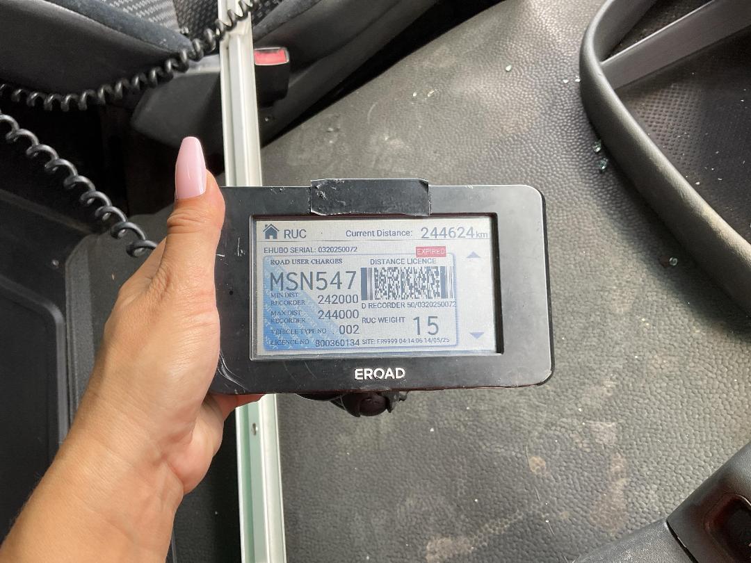 Photo '23' of Mercedes-Benz AXOR 1843 Tractor Unit