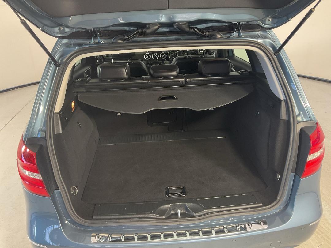 Photo '14' of Mercedes-Benz B200 Photo '14' of Mercedes-Benz B200