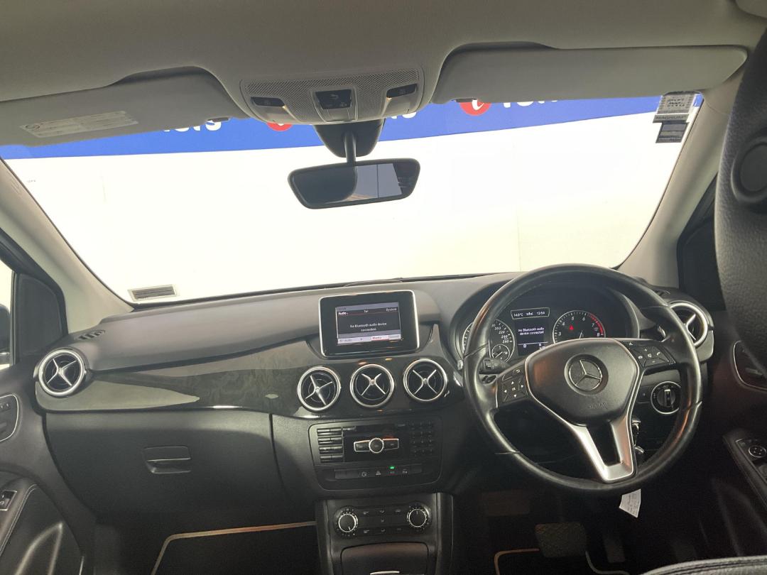 Photo '17' of Mercedes-Benz B200 Photo '17' of Mercedes-Benz B200