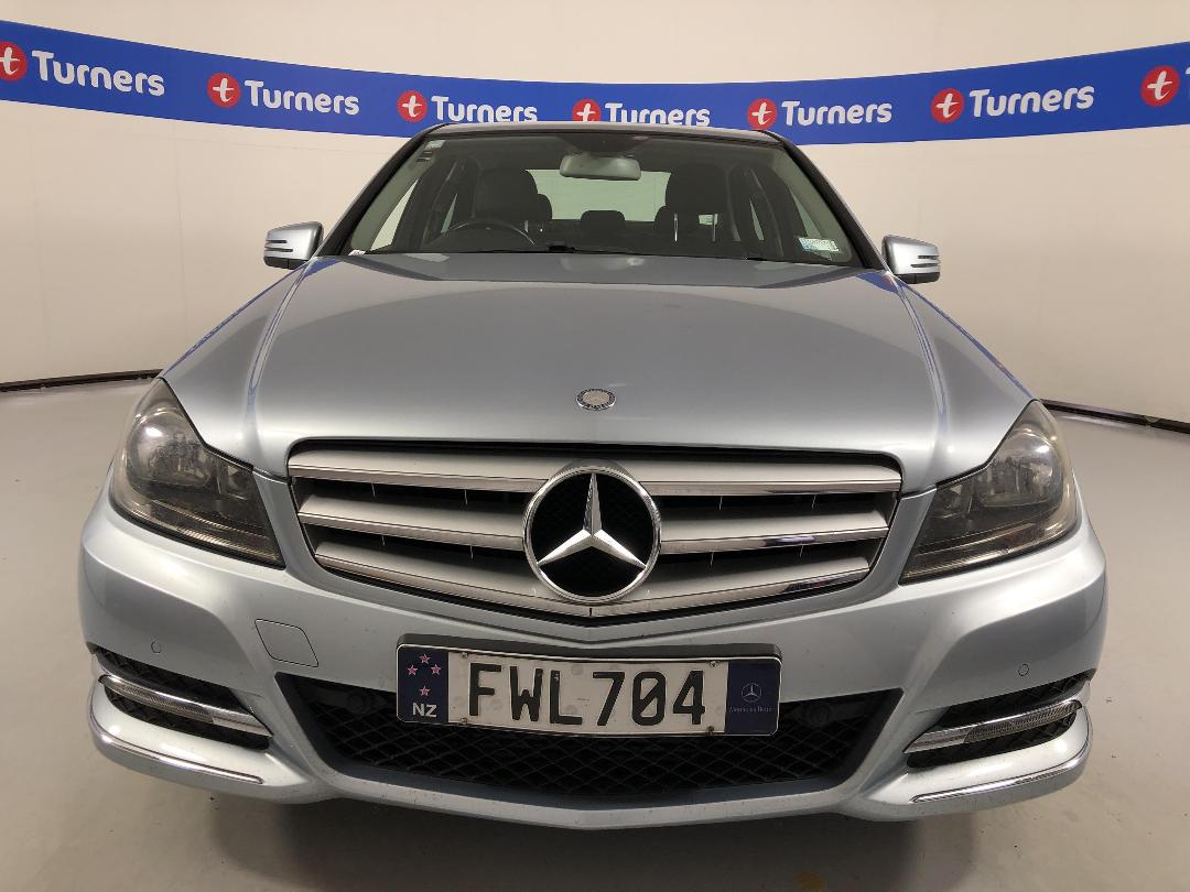 Photo '2' of Mercedes-Benz C-Class