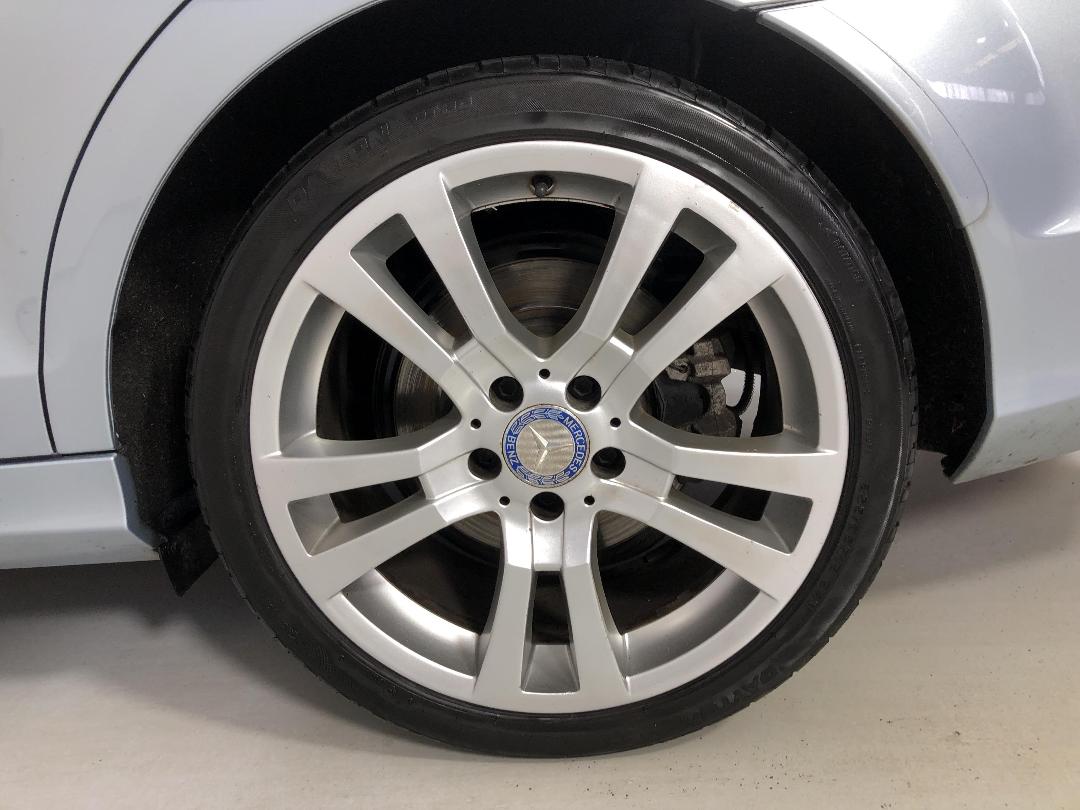 Photo '11' of Mercedes-Benz C-Class