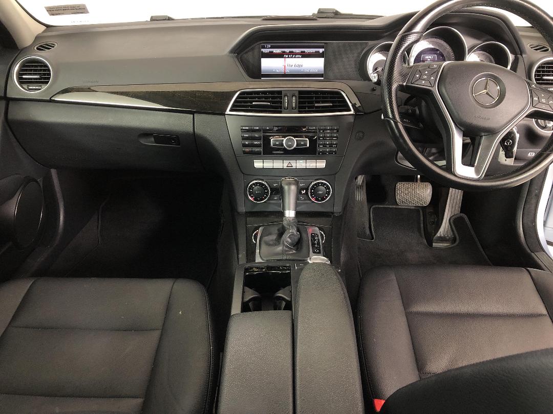 Photo '17' of Mercedes-Benz C-Class