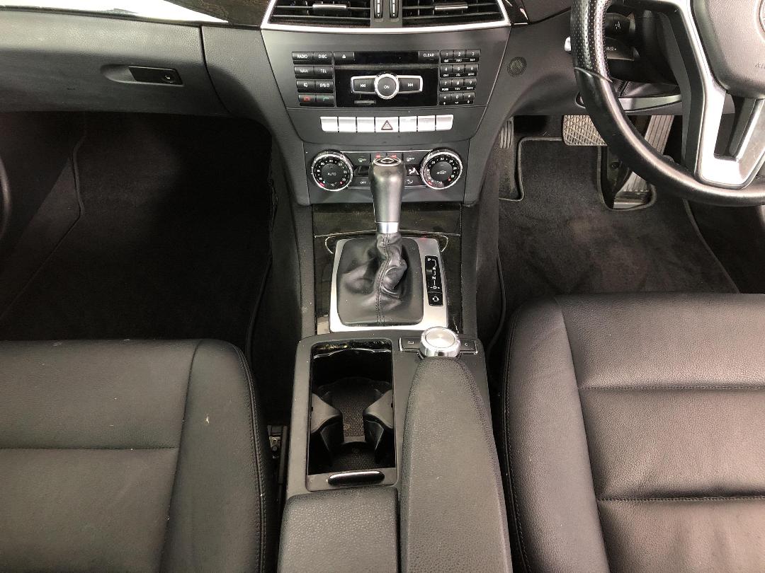 Photo '18' of Mercedes-Benz C-Class