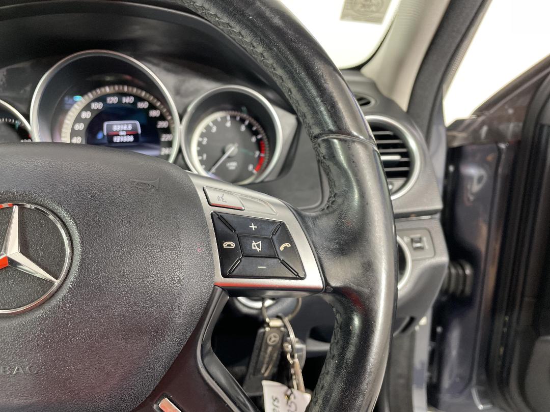 Photo '27' of Mercedes-Benz C-Class Photo '27' of Mercedes-Benz C-Class