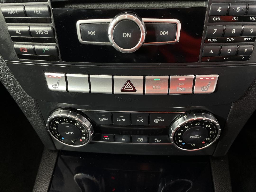 Photo '30' of Mercedes-Benz C-Class Photo '30' of Mercedes-Benz C-Class