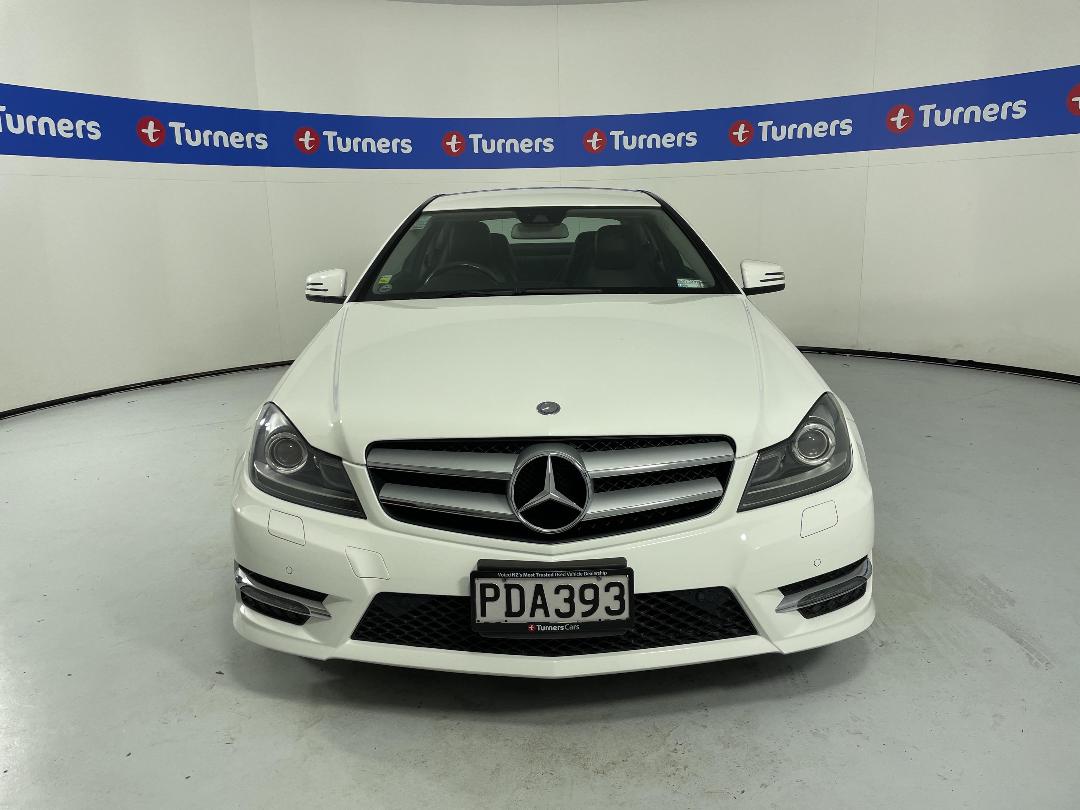 Photo '2' of Mercedes-Benz C-Class