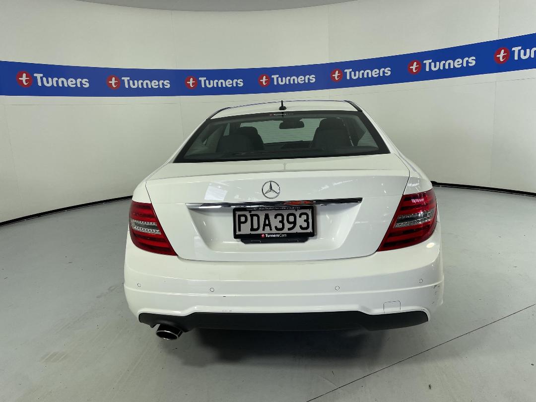 Photo '6' of Mercedes-Benz C-Class