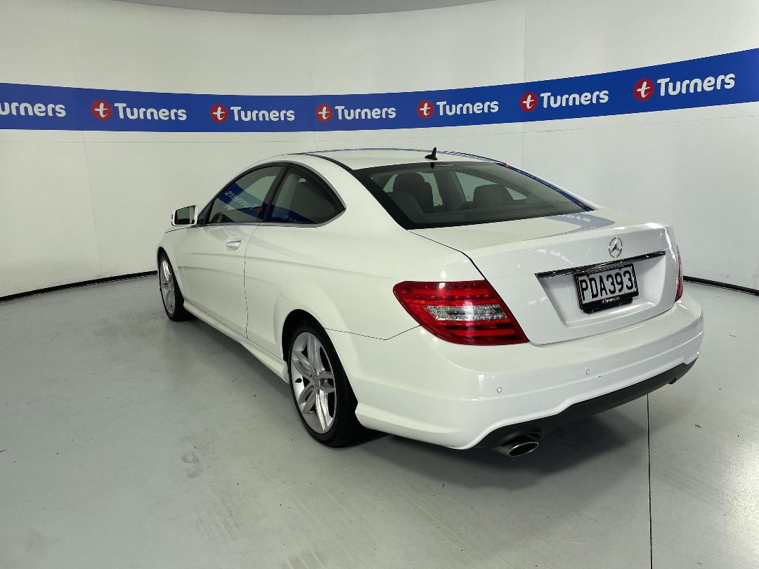 Photo '5' of Mercedes-Benz C-Class