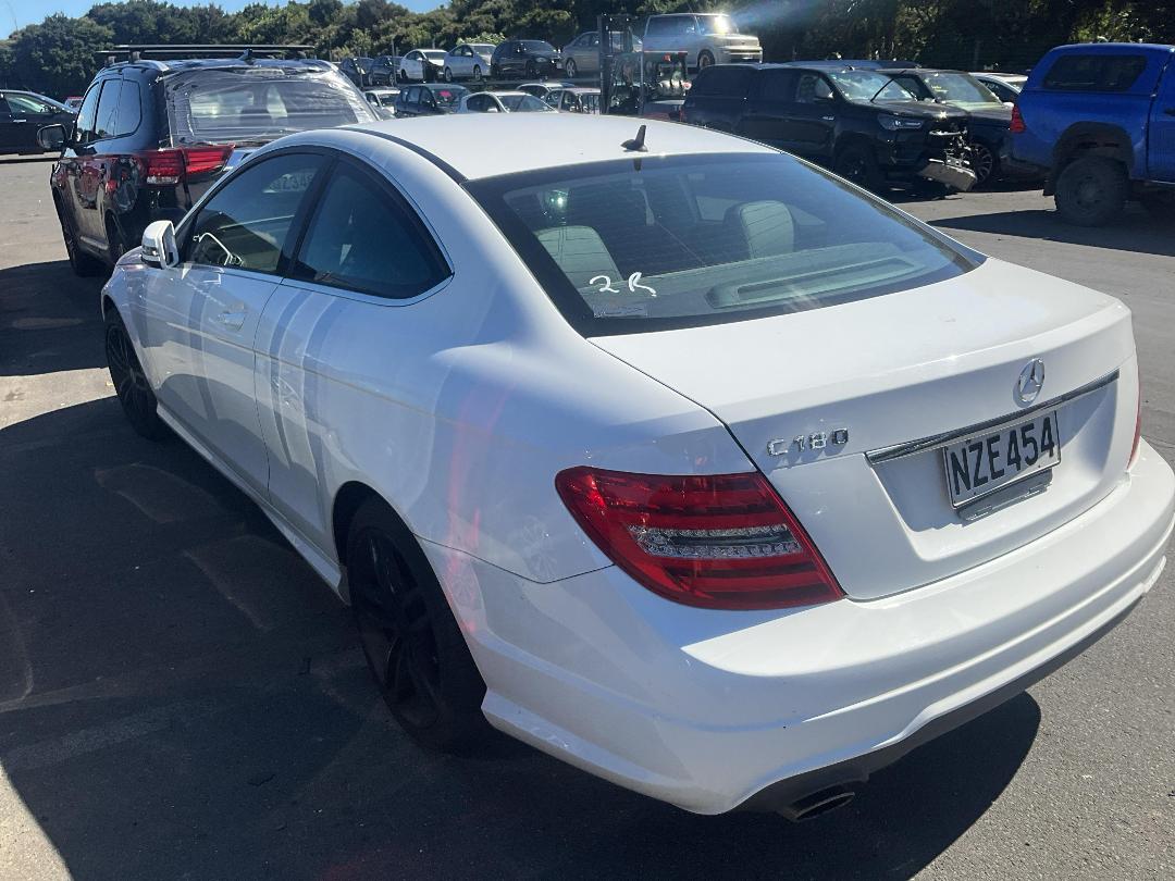 Photo '3' of Mercedes-Benz C-Class C180 Coupe