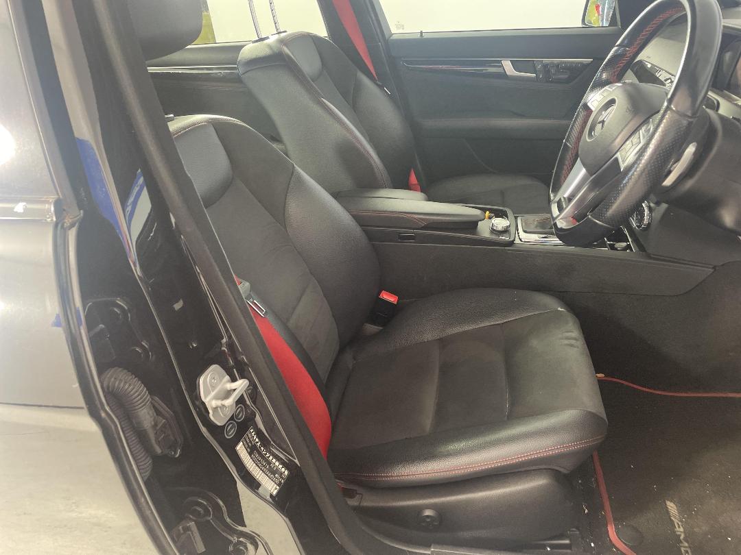 Photo '14' of Mercedes-Benz C180 Photo '14' of Mercedes-Benz C180