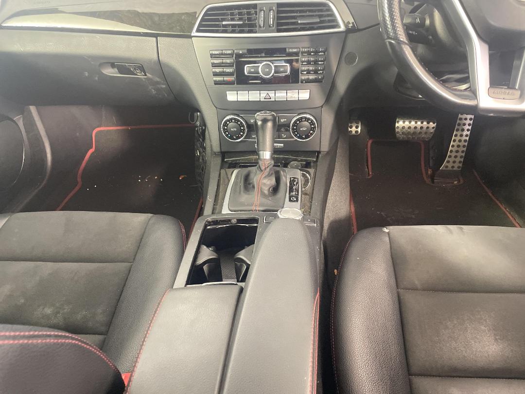 Photo '16' of Mercedes-Benz C180 Photo '16' of Mercedes-Benz C180